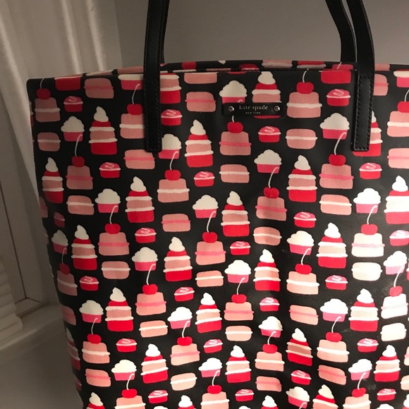 Kate spade purse - Picture 1 of 1